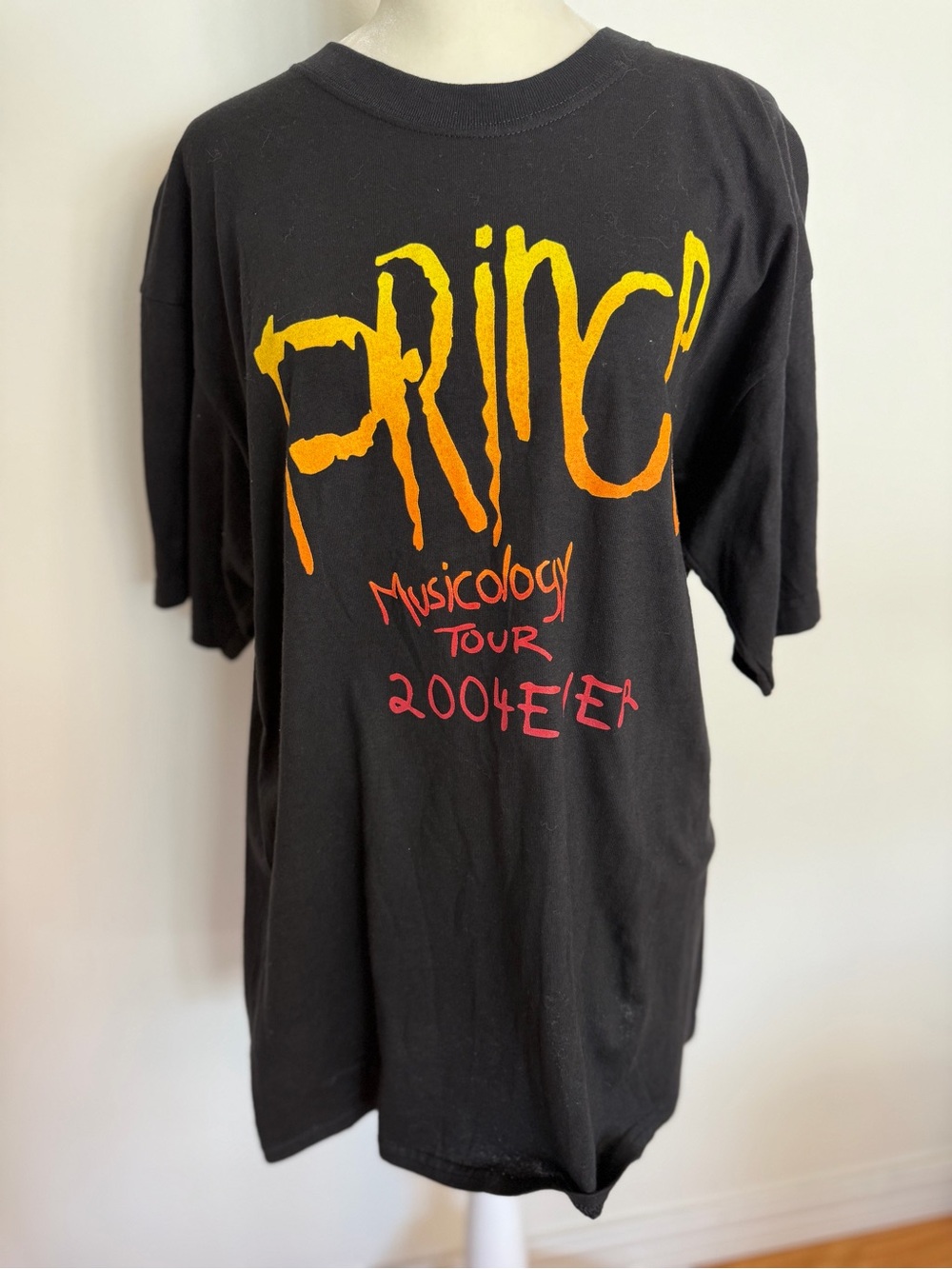 Vintage Prince Musicology Tour 2004 T-Shirt, Large, excellent condition